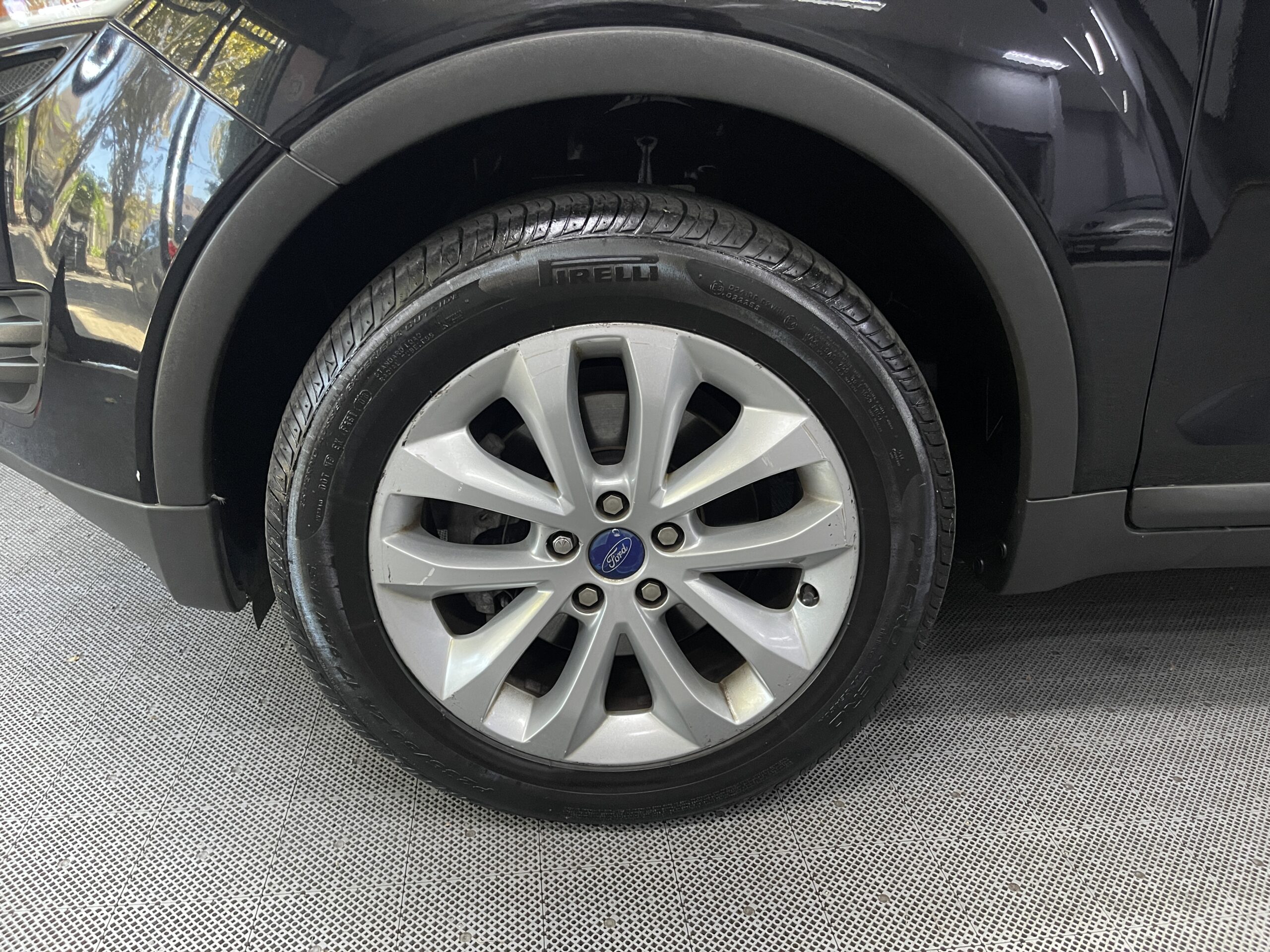 Ford Kuga - Image 15