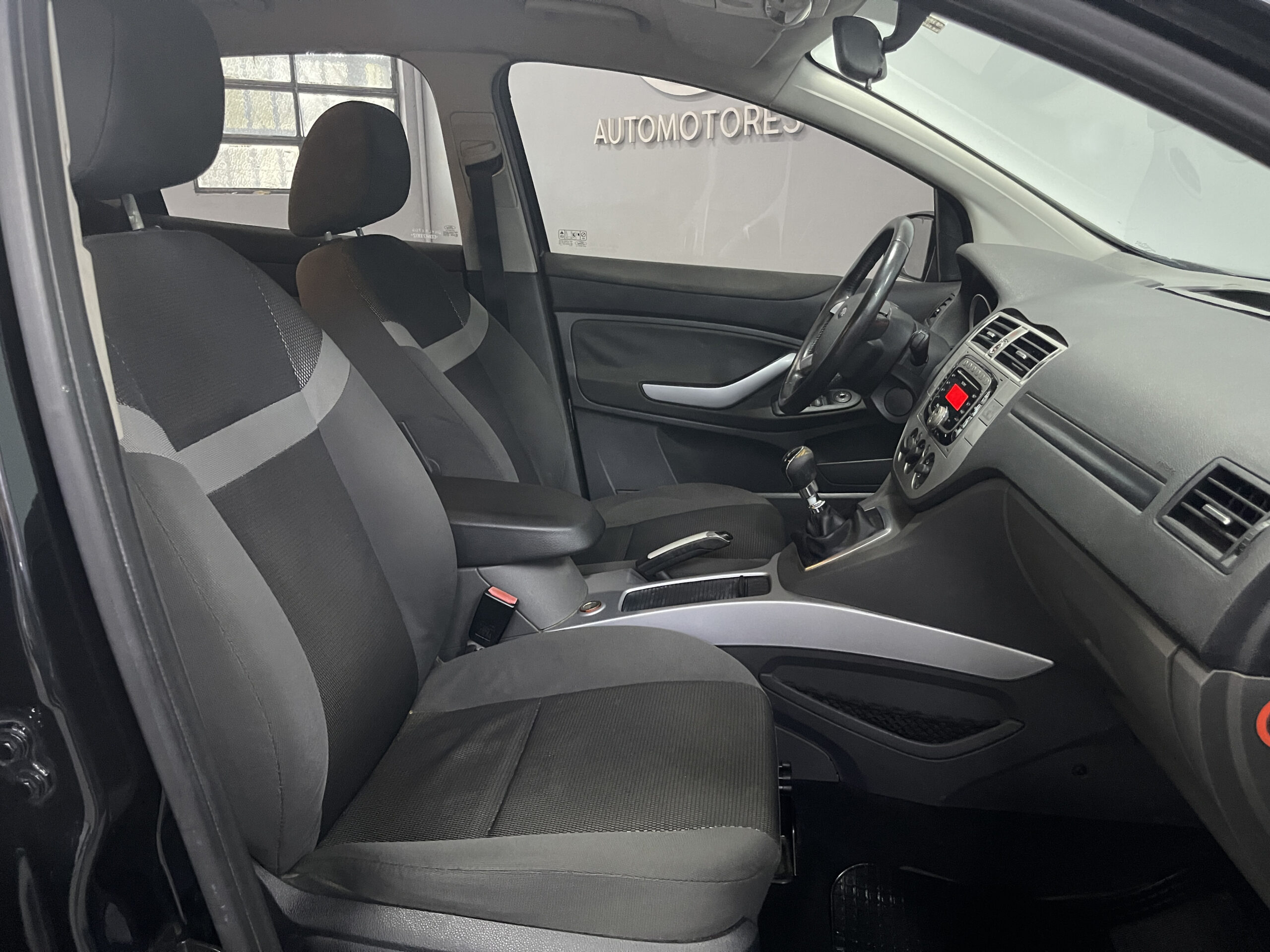 Ford Kuga - Image 11