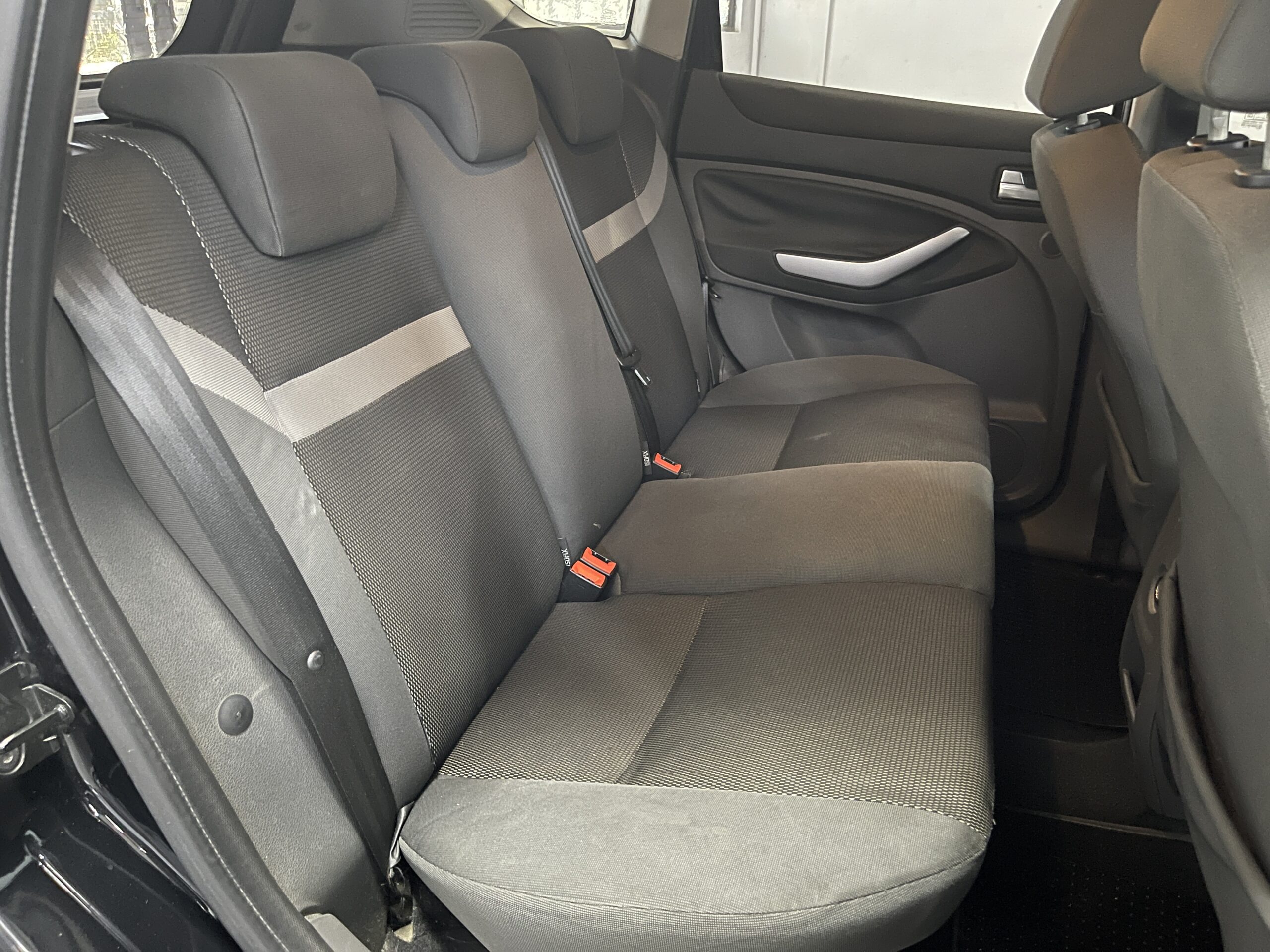 Ford Kuga - Image 12