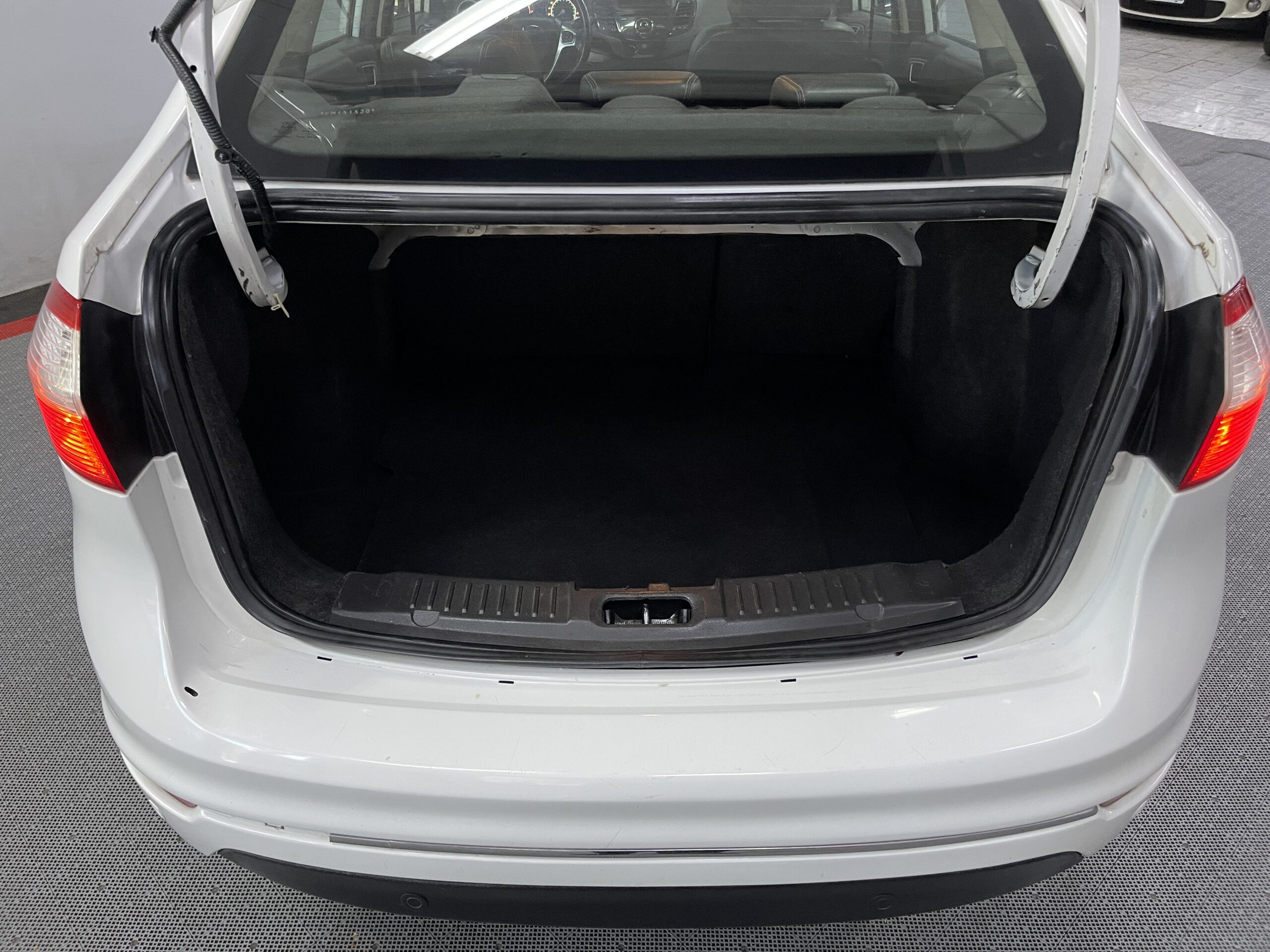 Ford Fiesta - Image 7