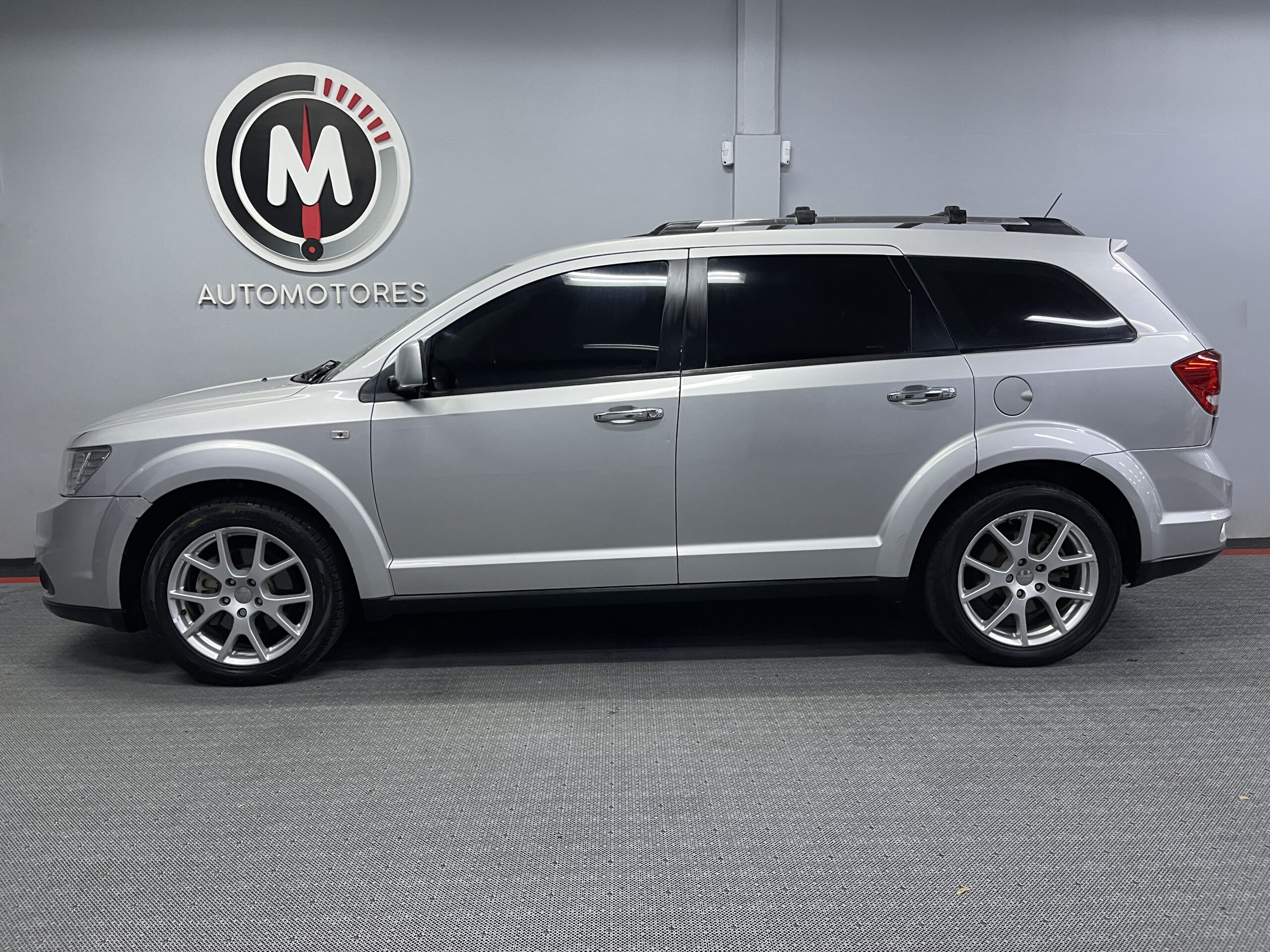 Dodge Journey - Image 2