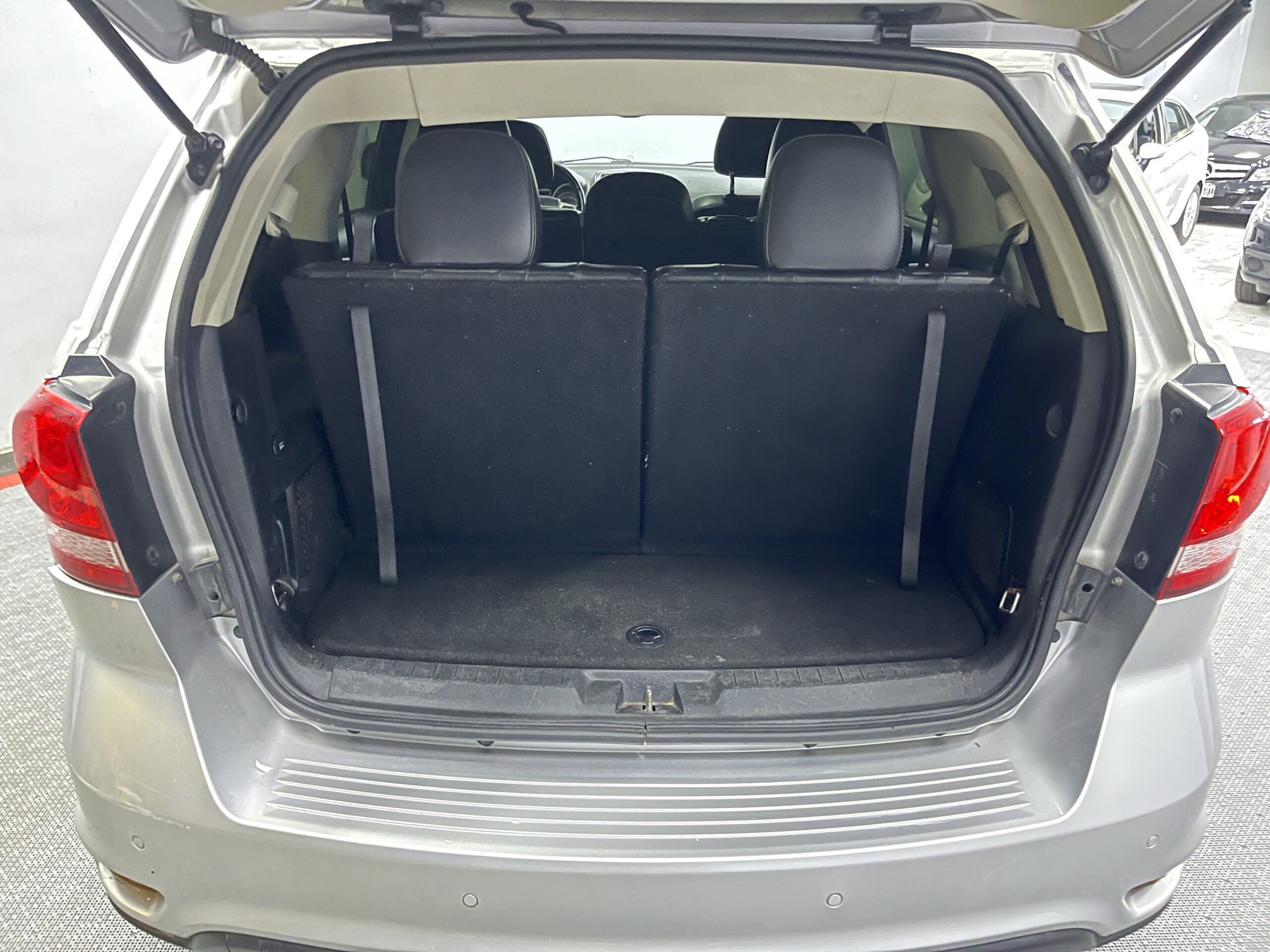Dodge Journey - Image 7