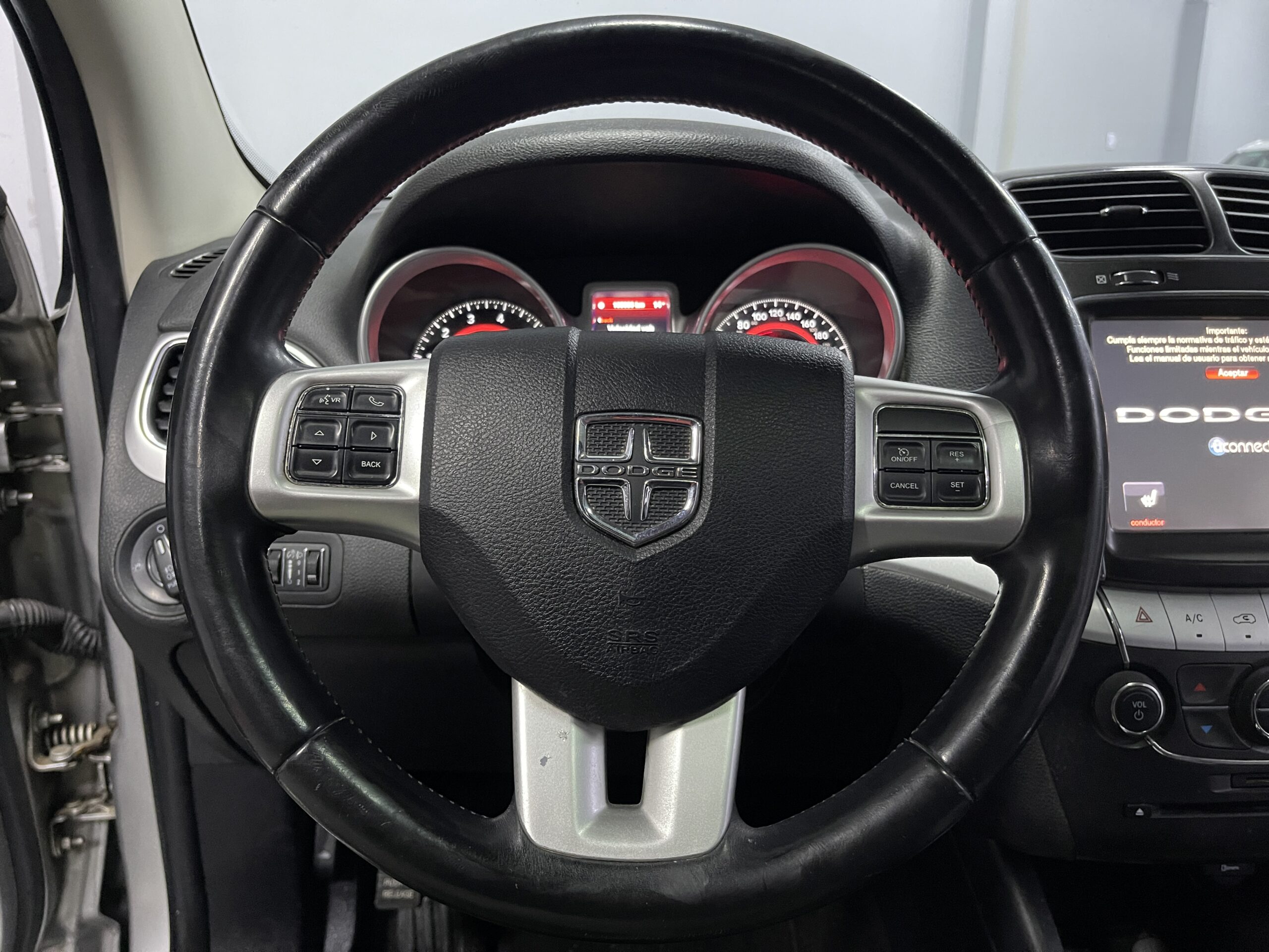 Dodge Journey - Image 8