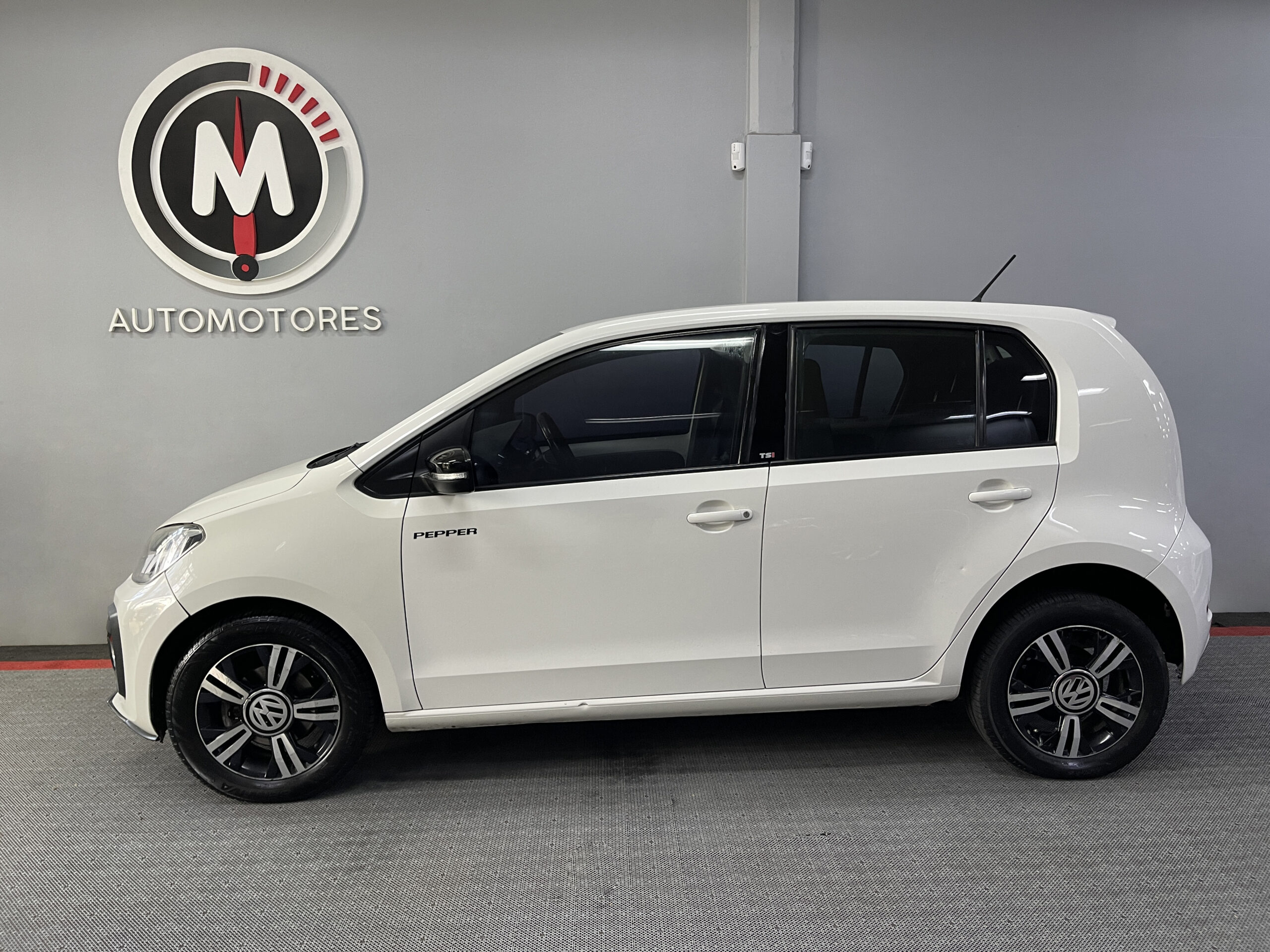 Volkswagen Up - Image 2