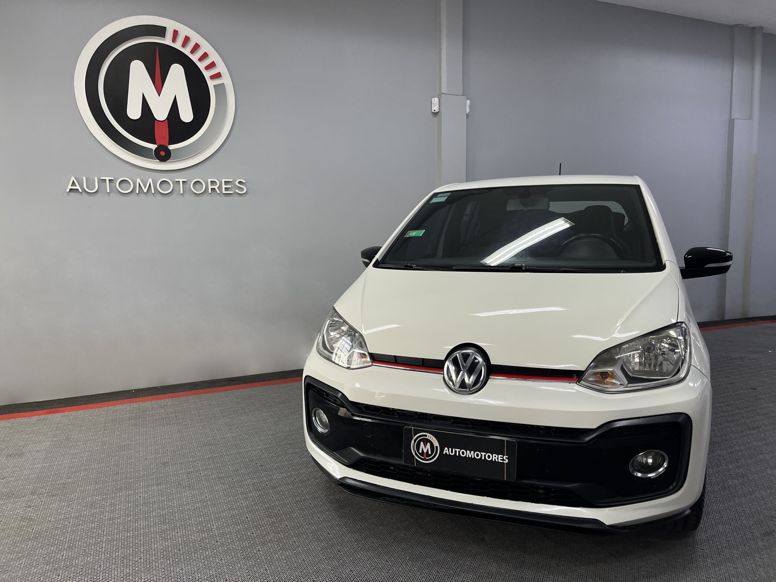Volkswagen Up - Image 6