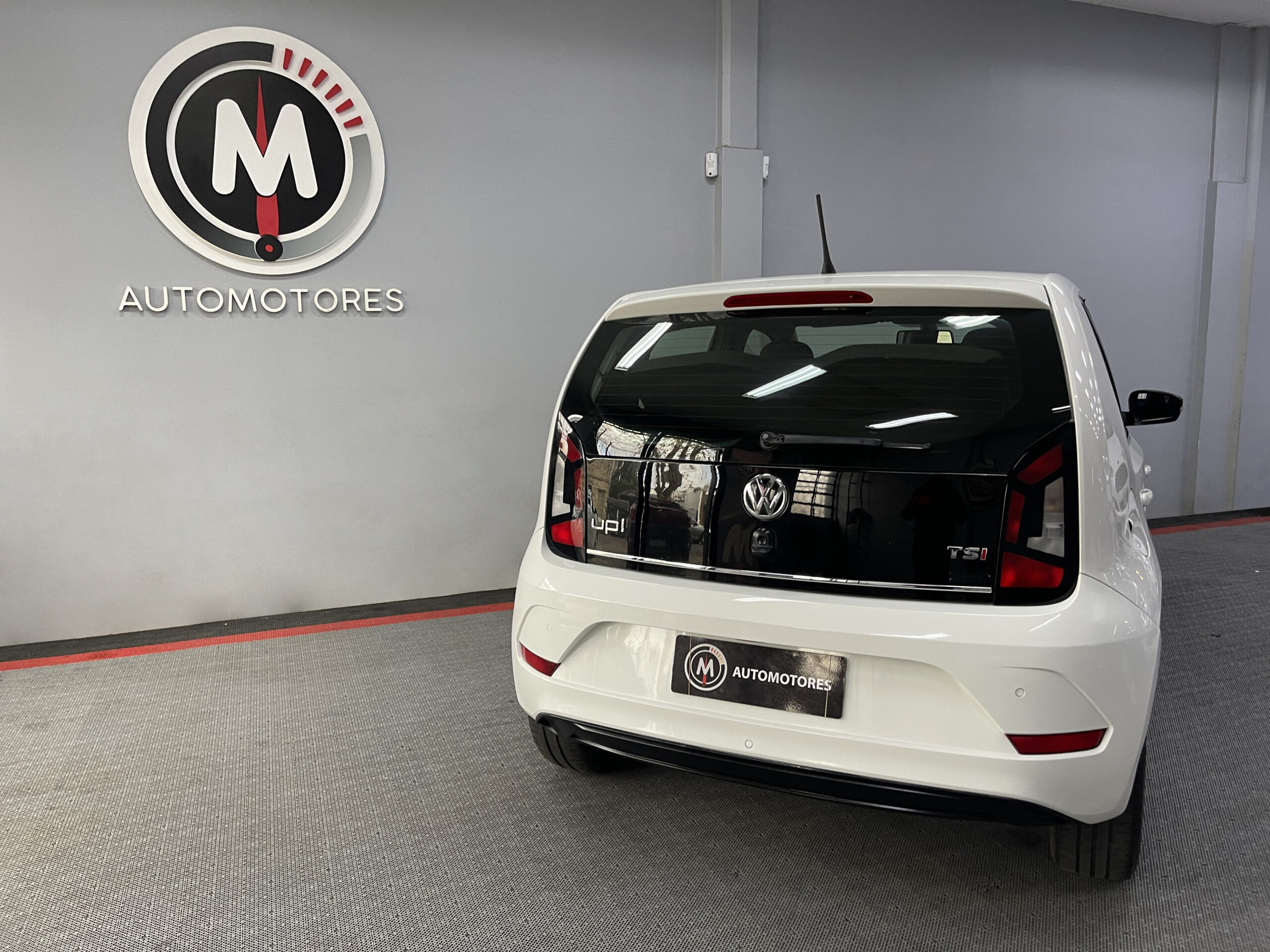 Volkswagen Up - Image 5