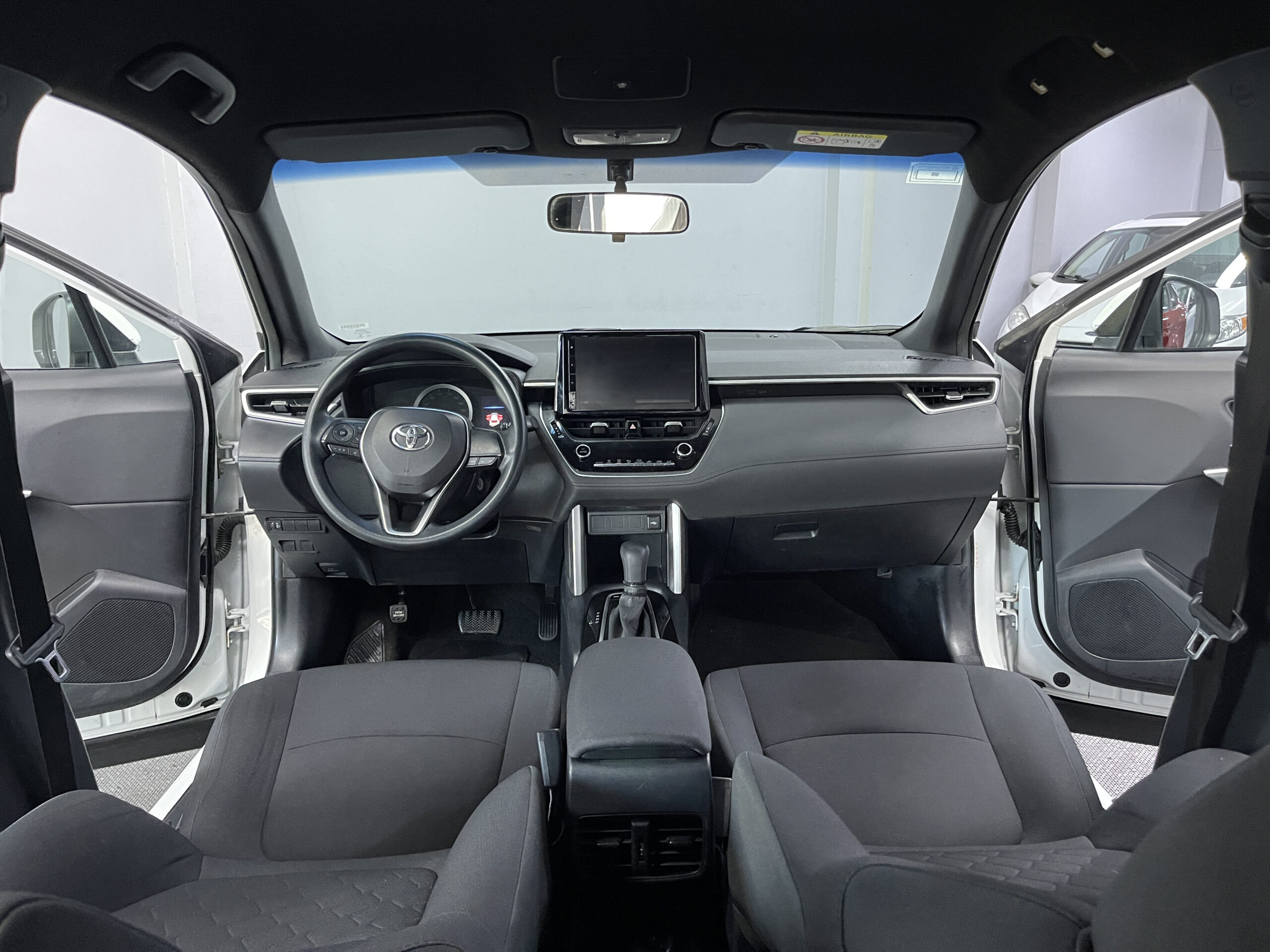 Toyota Corolla Cross - Image 13
