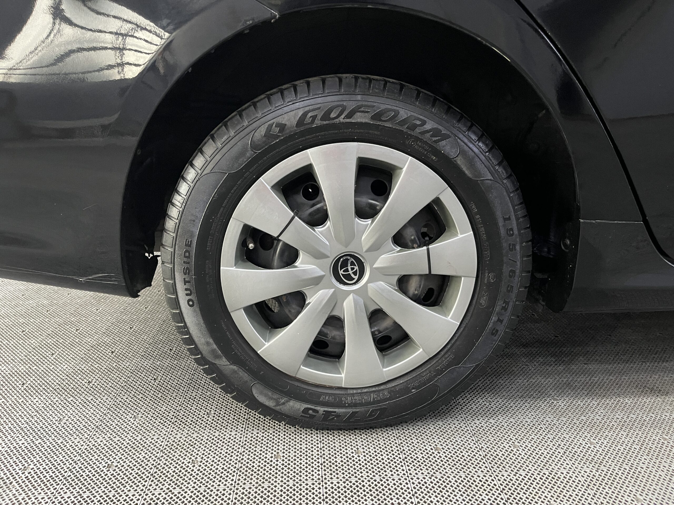 Toyota Corolla - Image 15