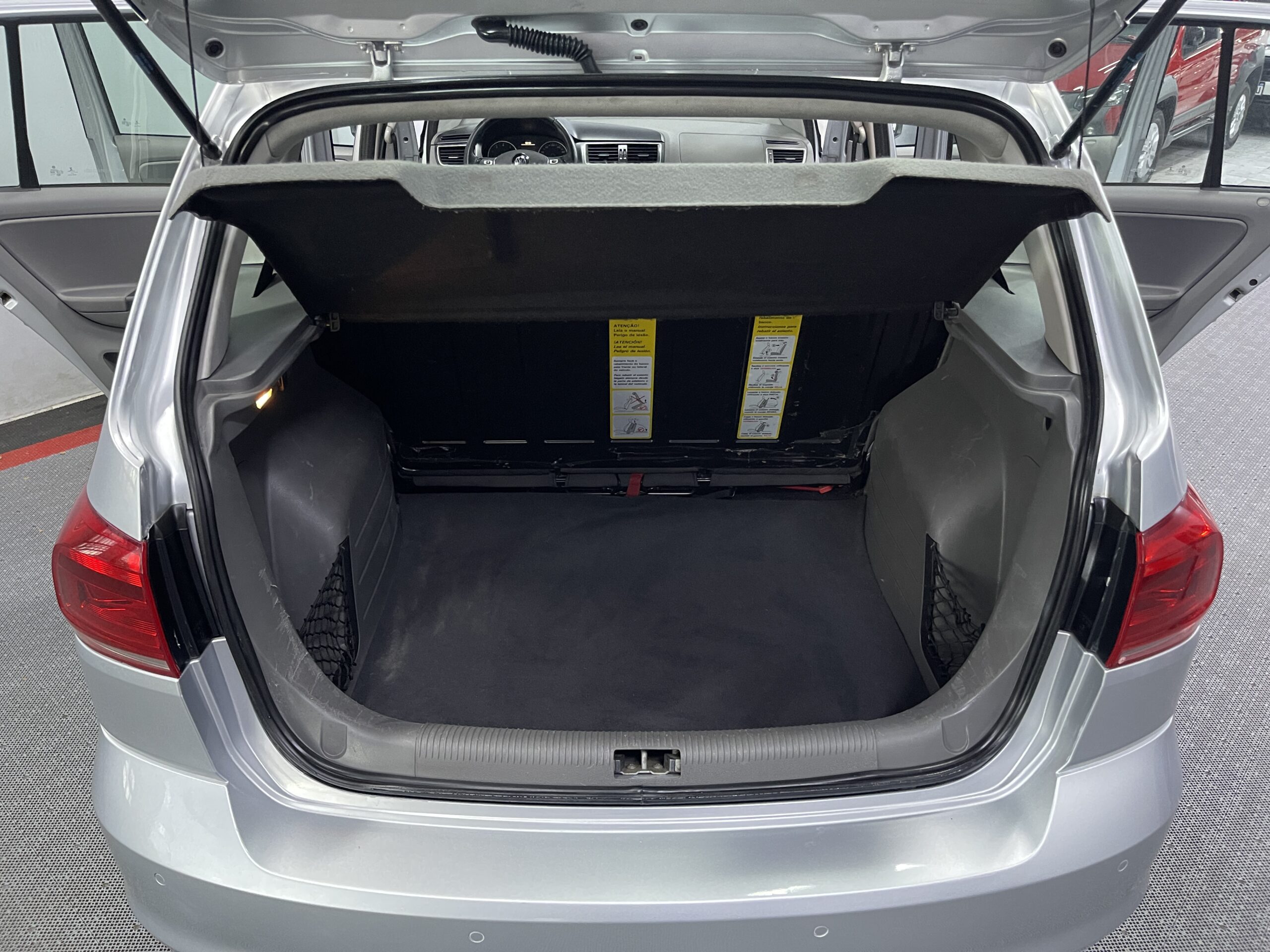 VolksWagen Suran Highline - Image 7