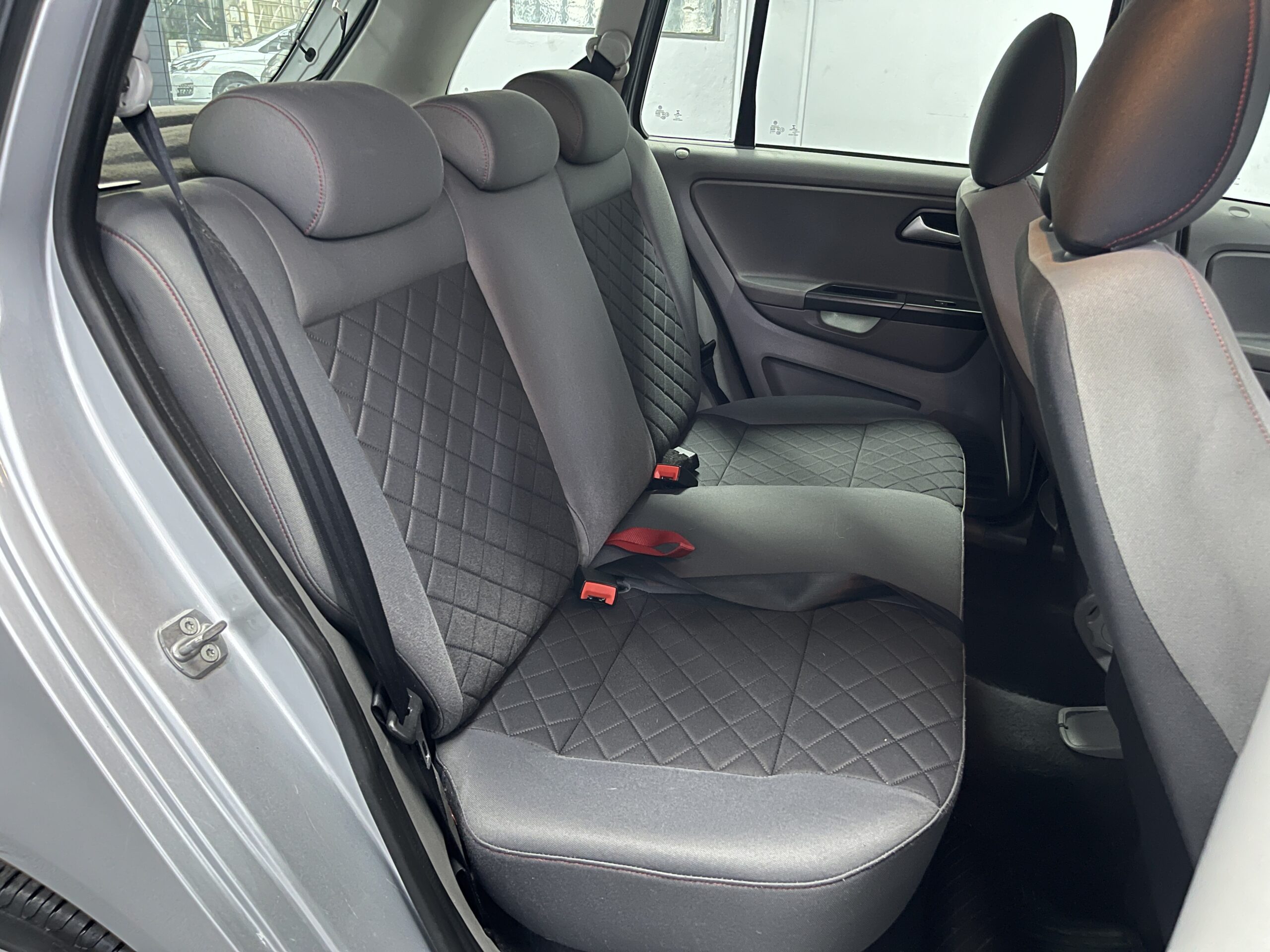 VolksWagen Suran Highline - Image 12