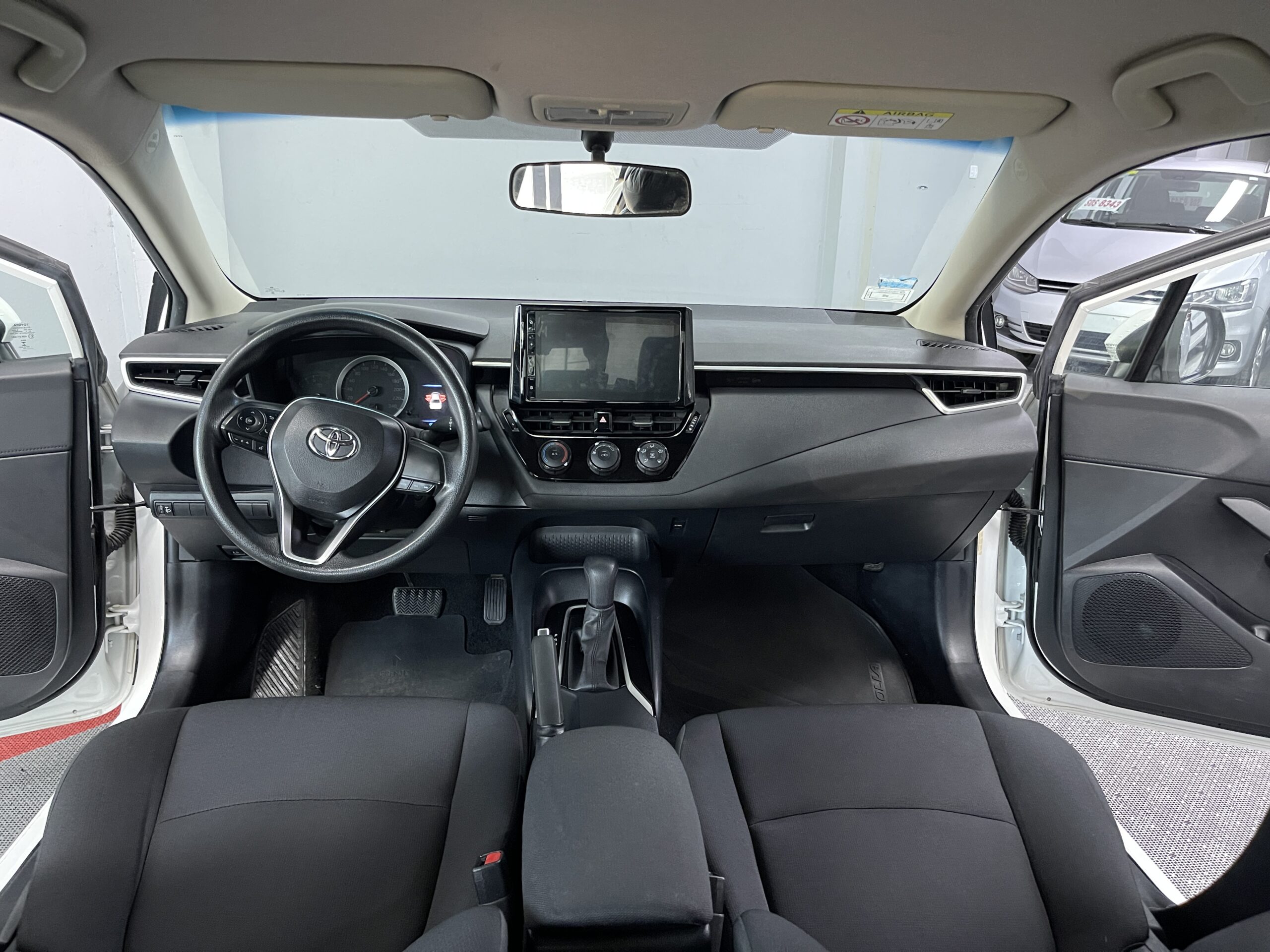 Toyota Corolla - Image 13