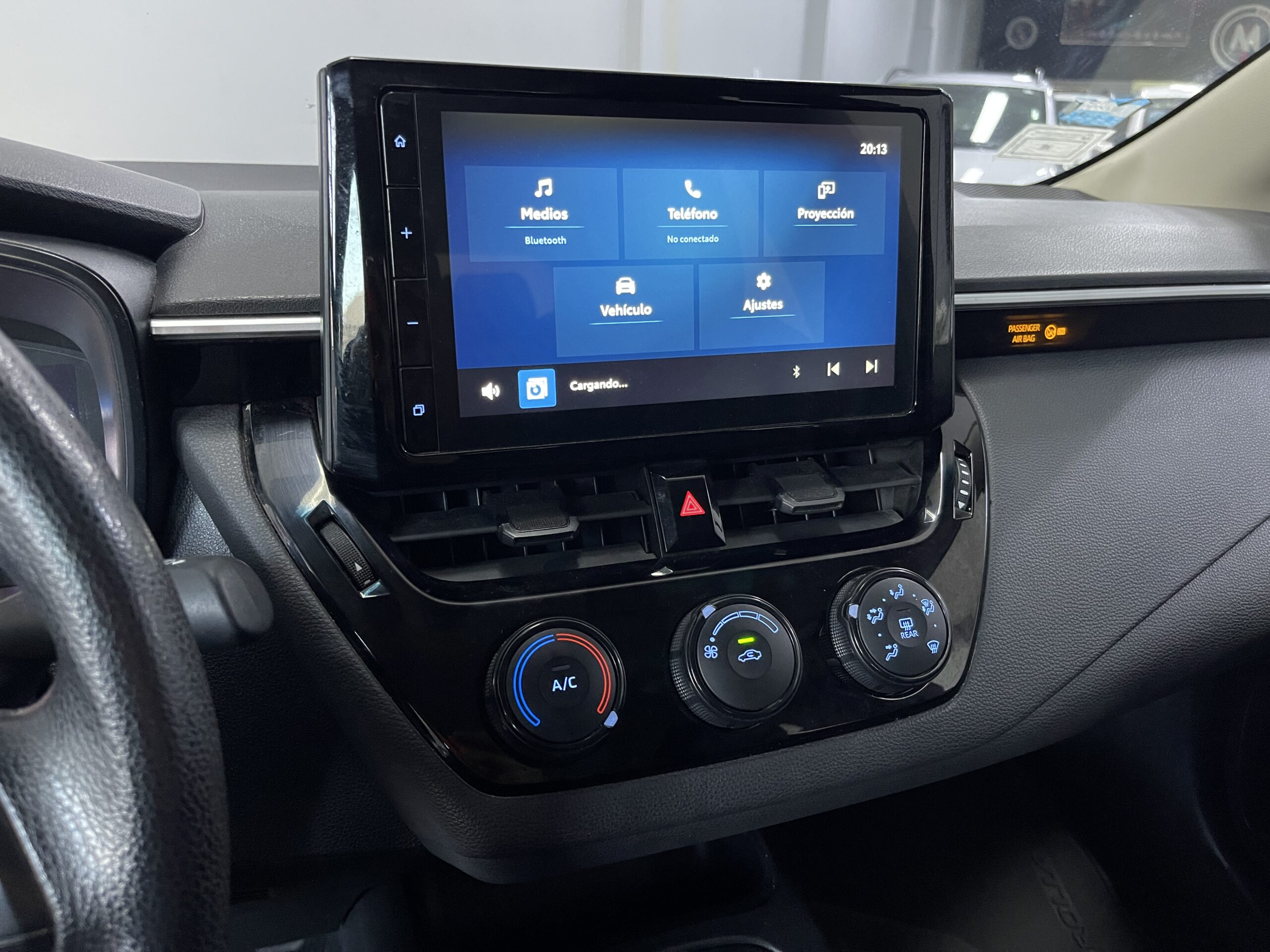 Toyota Corolla - Image 9