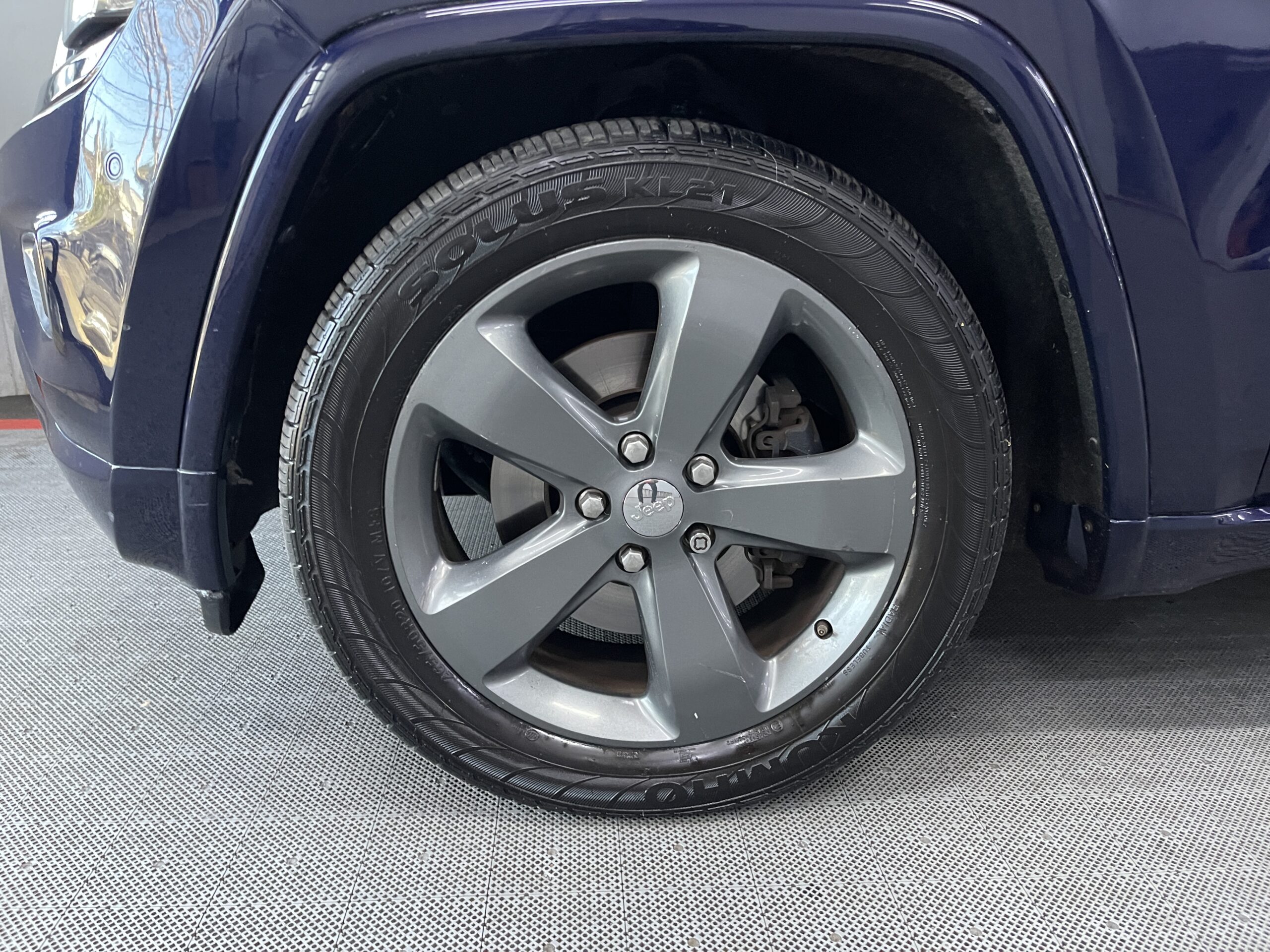 Jeep Grand Cherokee - Image 15