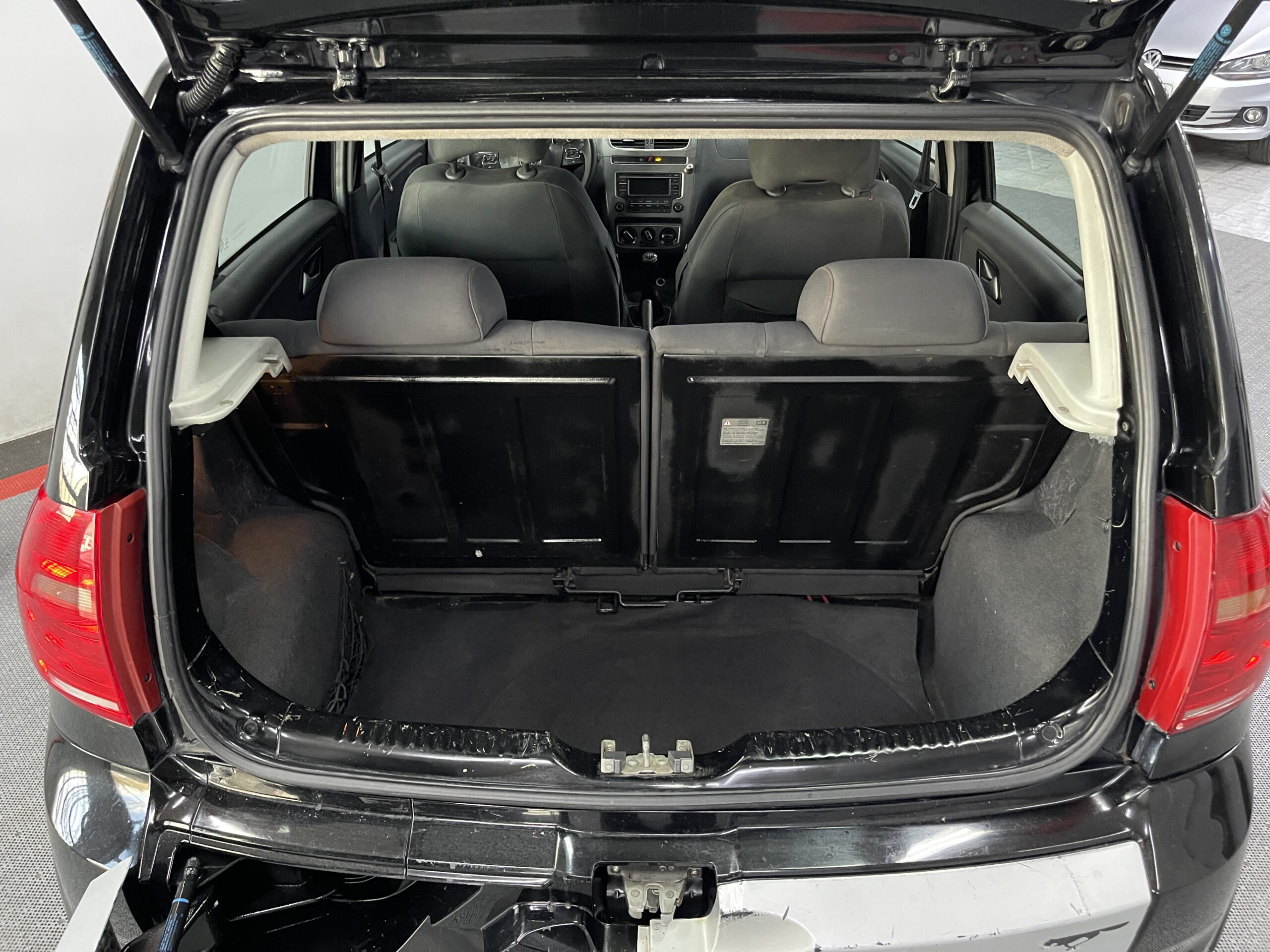 VW Crossfox Highline - Image 7