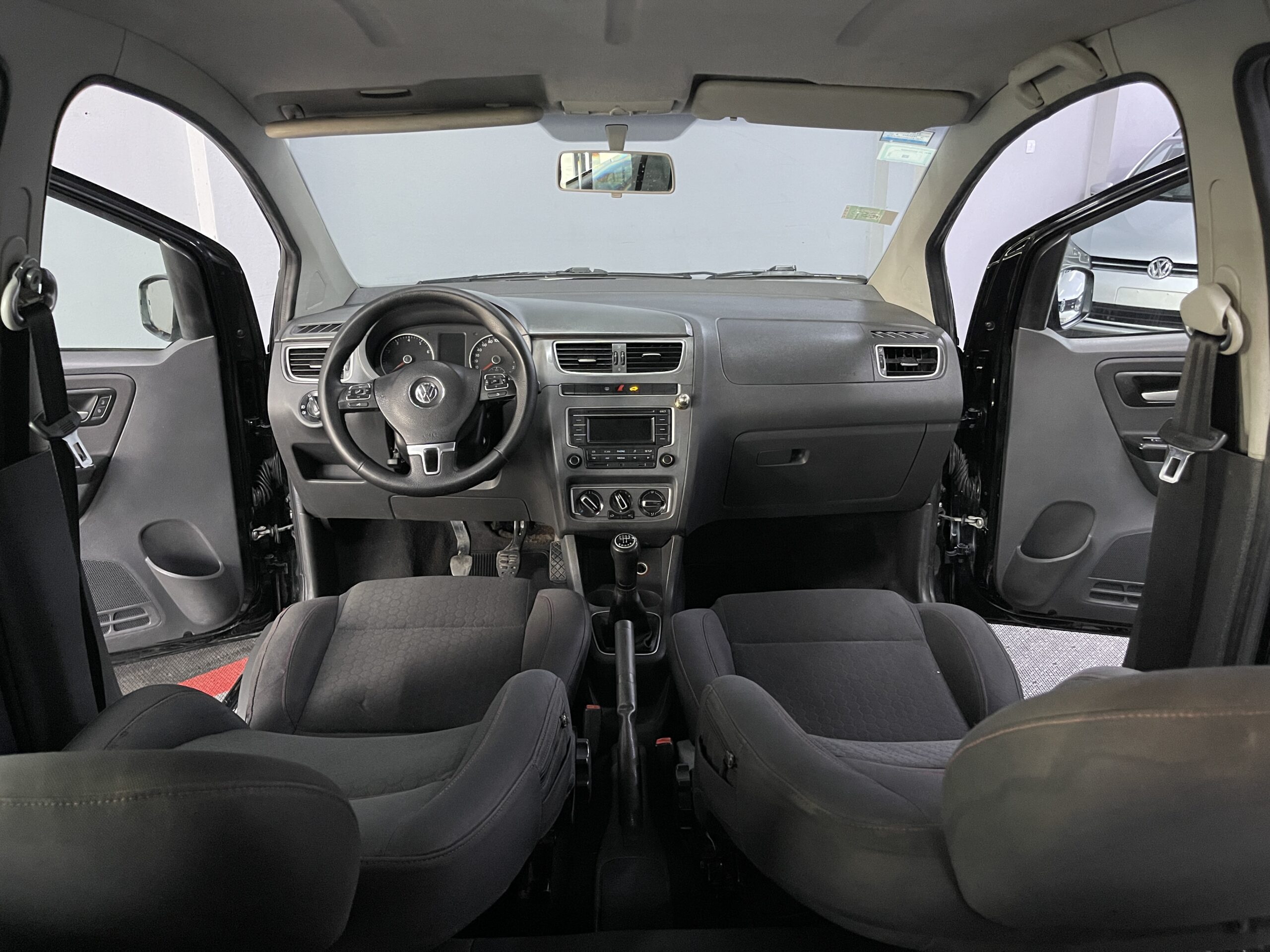 VW Crossfox Highline - Image 13