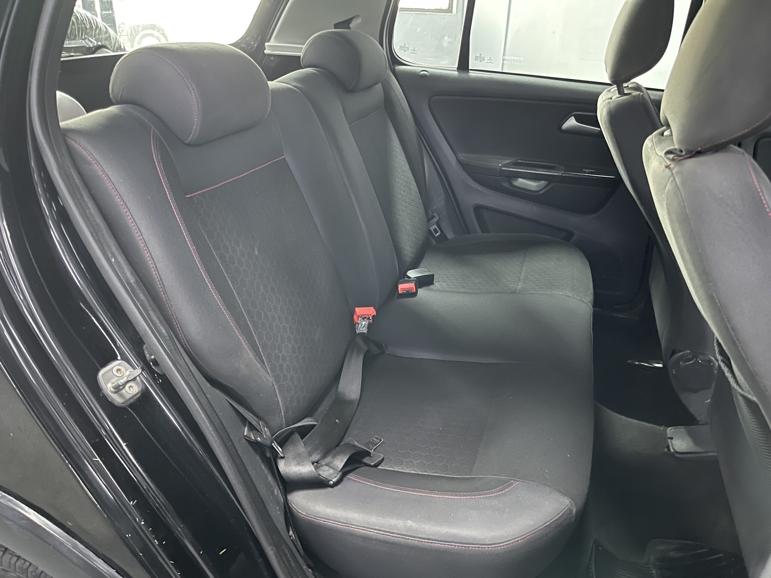 VW Crossfox Highline - Image 12