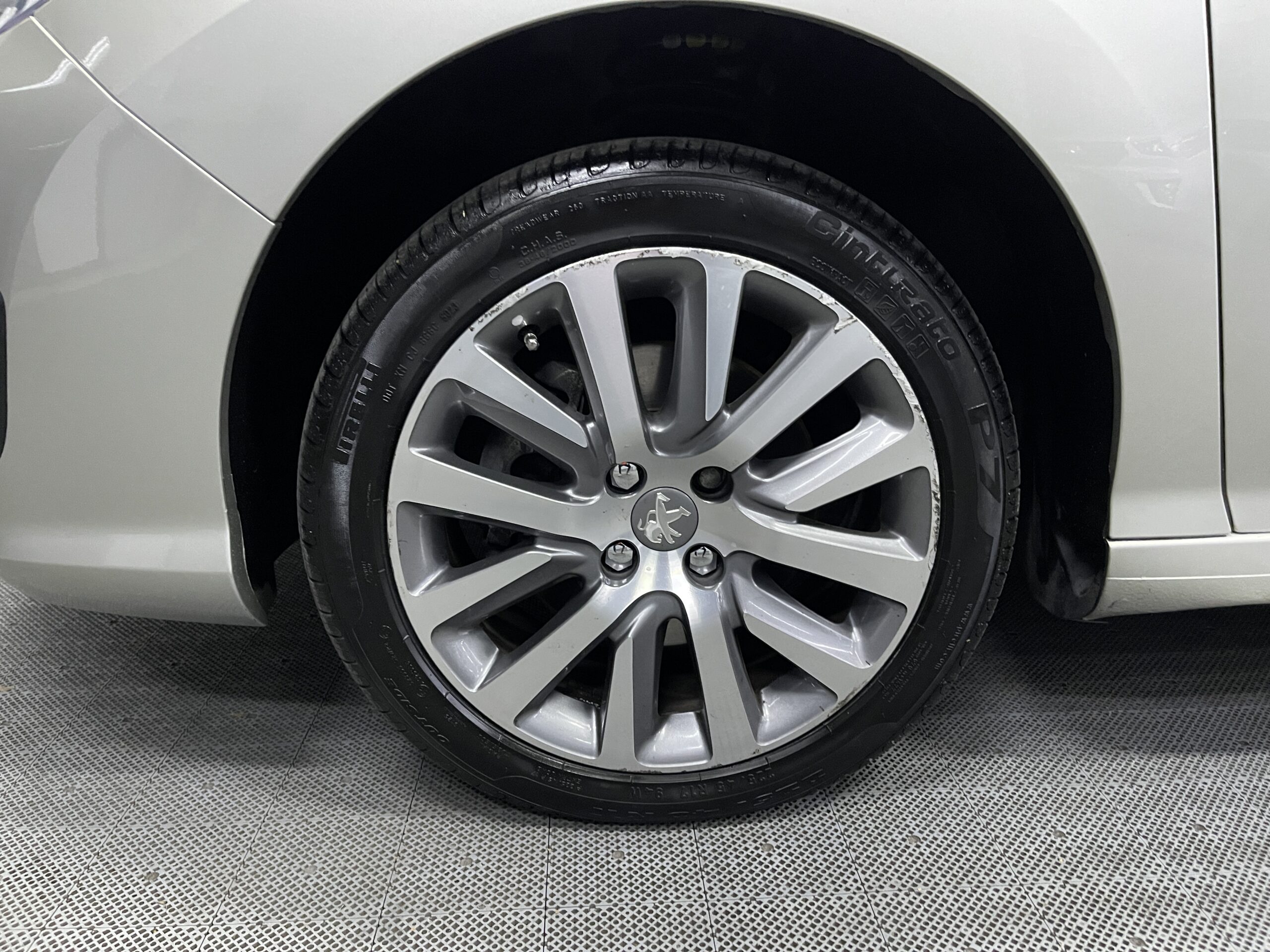 Peugeot 408 Feline - Image 15